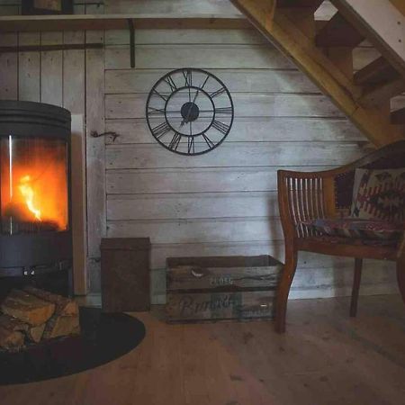Romantic Spa Villa With Fireplace By The Lake Stjarnsund Buitenkant foto