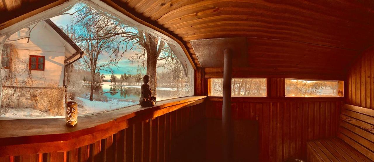 Romantic Spa Villa With Fireplace By The Lake Stjarnsund Buitenkant foto