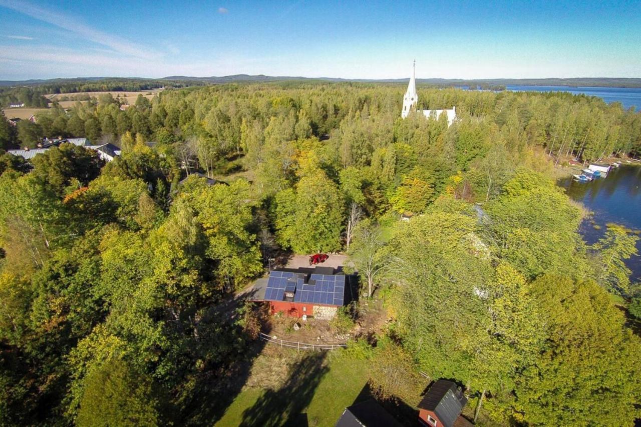 Romantic Spa Villa With Fireplace By The Lake Stjarnsund Buitenkant foto
