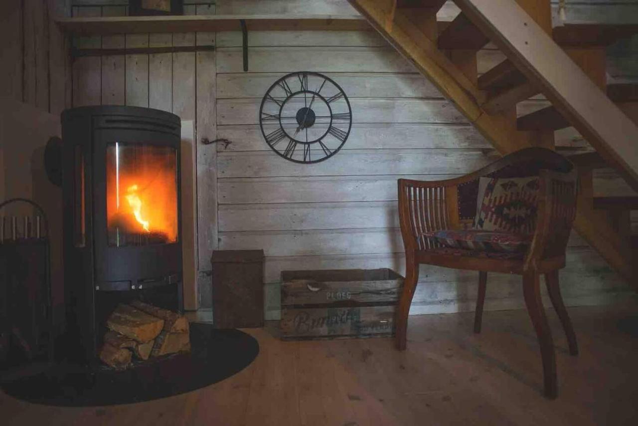 Romantic Spa Villa With Fireplace By The Lake Stjarnsund Buitenkant foto